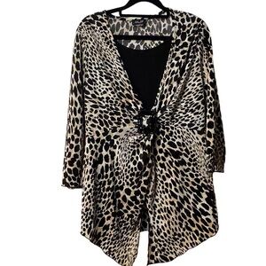 Ashley Jill‎ woman’s animal print top, crinkle material, size 1X